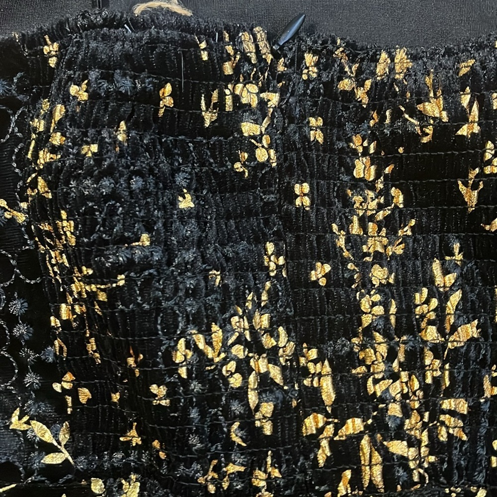 NWT Gorgeous Rihoa’s Velvet Black and Gold Mini Dress Large Zip Back - Picture 6 of 7